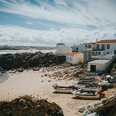 Surfies Gasthuis Baleal