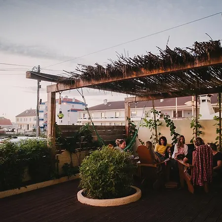 Surfies Guest house *
